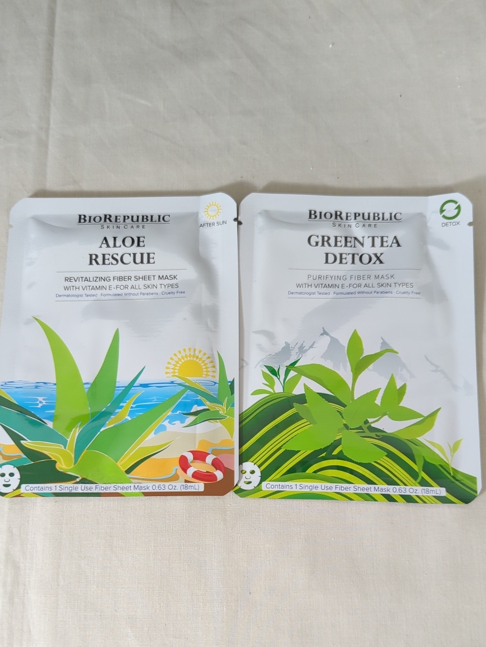 BioRepublic Aloe Rescue Revitalizing Sheet Mask - Green & White